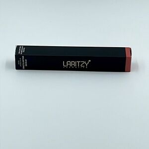 Laritzy Lip Gloss in Crave (NWT)